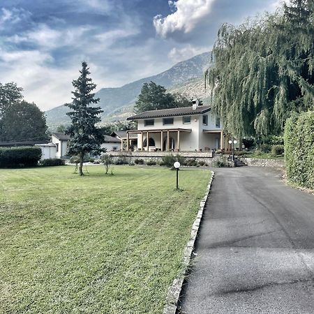 La Casina di Oscar ad Aosta Villaggio Combe Quart Esterno foto
