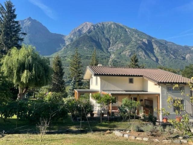 La Casina di Oscar ad Aosta Villaggio Combe Quart Esterno foto