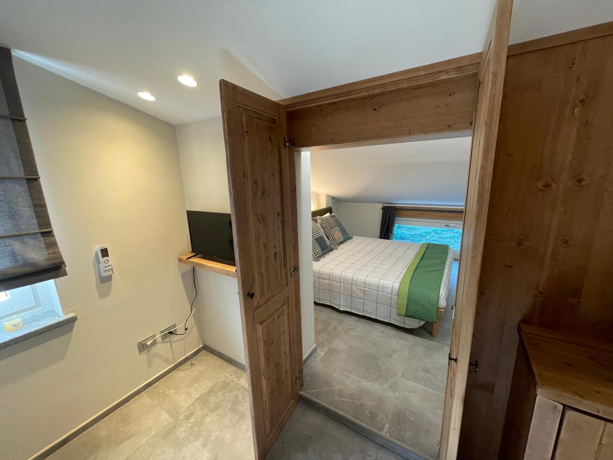 La Casina di Oscar ad Aosta Villaggio Combe Quart Esterno foto