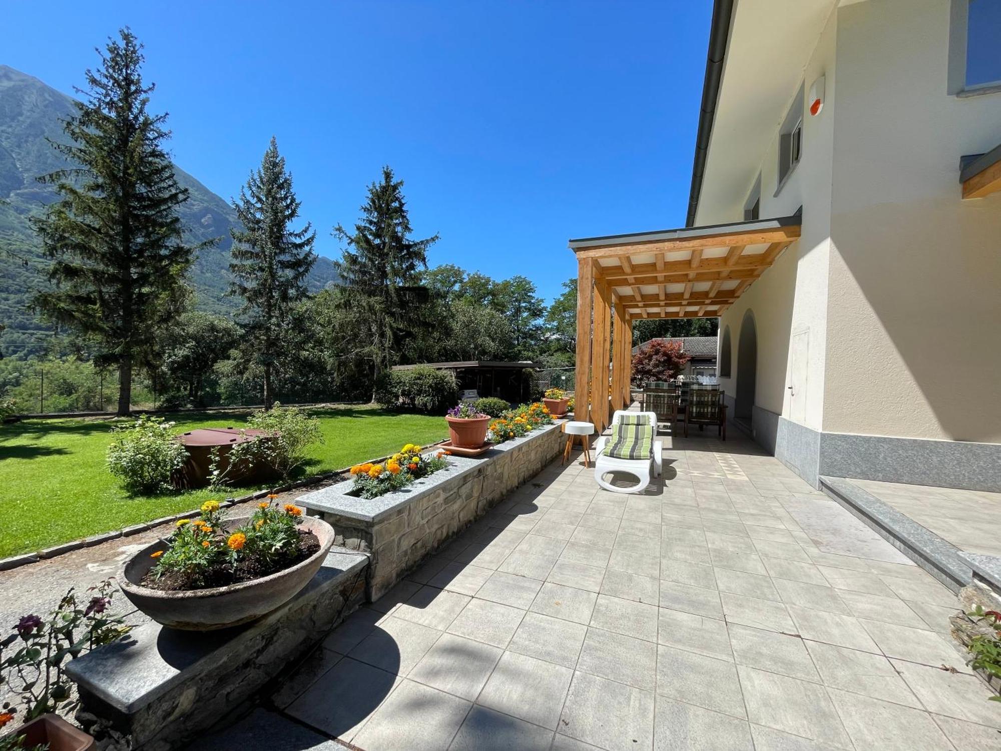 La Casina di Oscar ad Aosta Villaggio Combe Quart Esterno foto